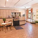 Alte Canzley 4*