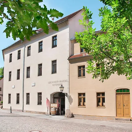 Alte Canzley 4*