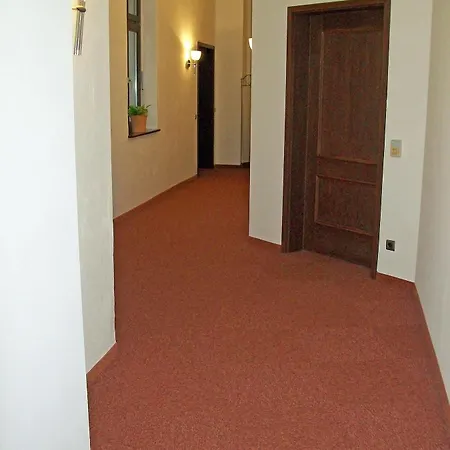 Alte Canzley 4*