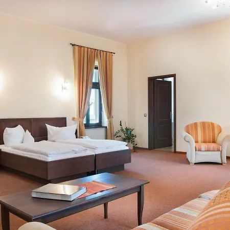 Alte Canzley Hotel 4*